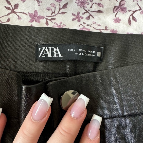 Zara Shiny Black Trousers - Picture 2 of 2
